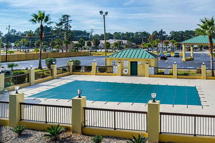 Pool 26 of 110
