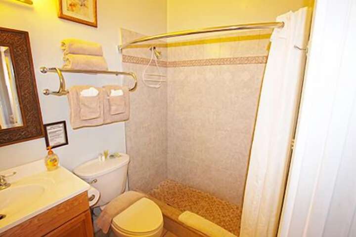Beachwood Condos & Resort