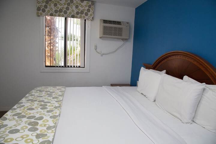 Room 37 of 85