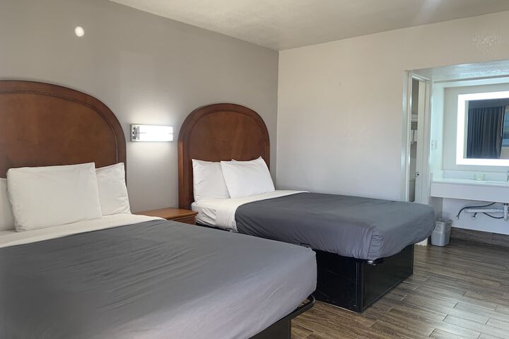 Room 16 of 36