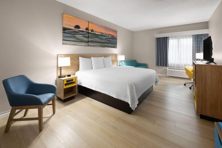 Days Inn & Suites by Wyndham Seaford