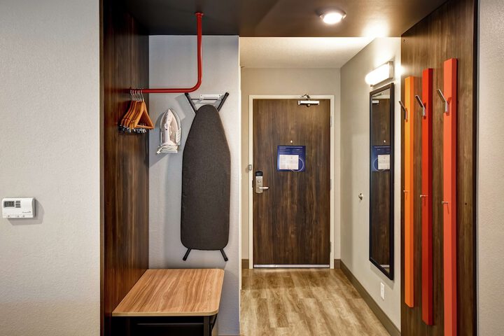 Room 36 of 46