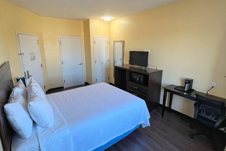 Room 22 of 25
