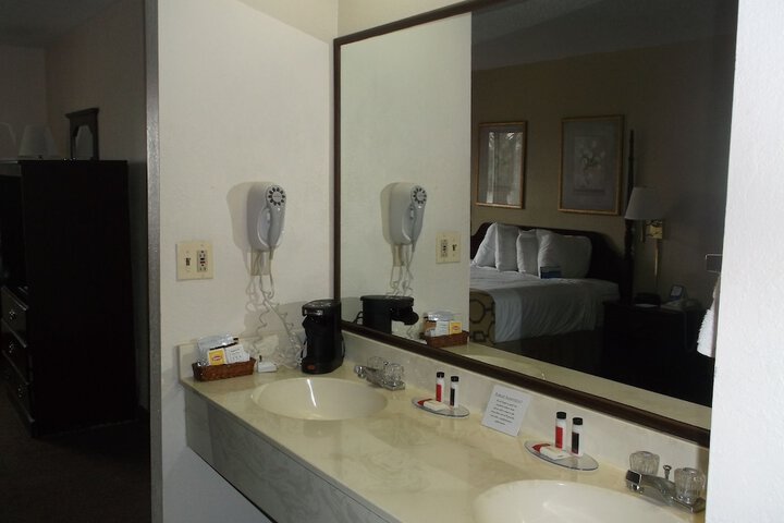 Room 19 of 36