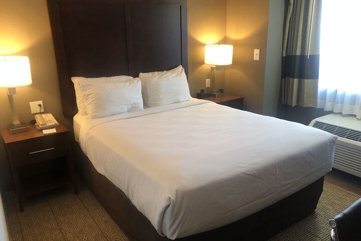 Room 26 of 32