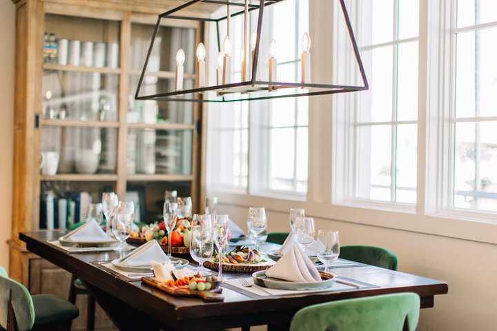 Dining 60 of 85