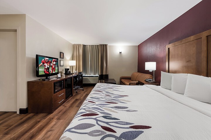 Room 9 of 25
