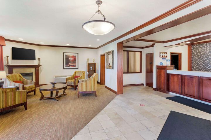 Best Western Plus Weston Inn