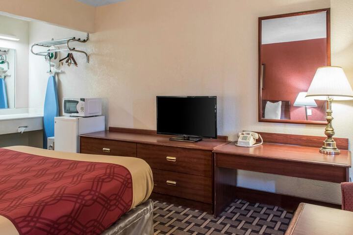 Room 54 of 78