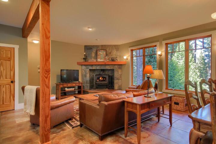 Aspen House in Fish Camp- 2 Miles from Yosemites South Entrance