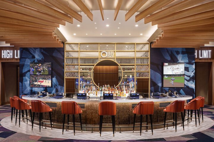 Hollywood Casino Aurora