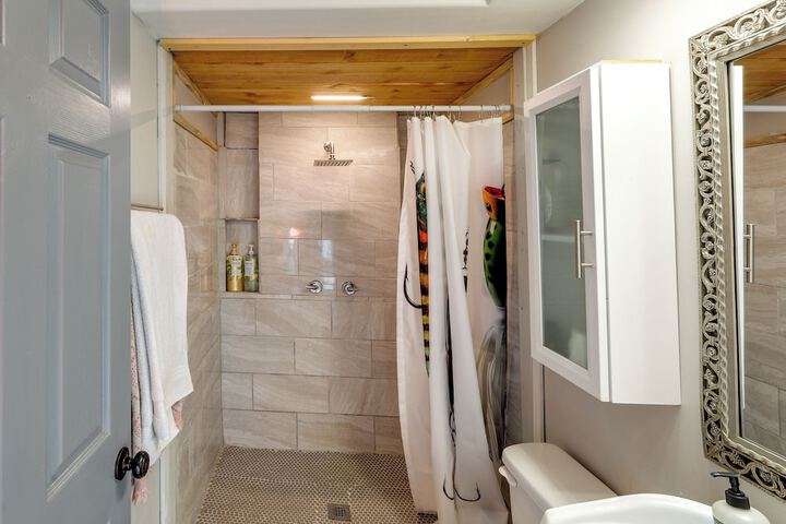Delta Junction Rental w / Shared Pool & Hot Tub!