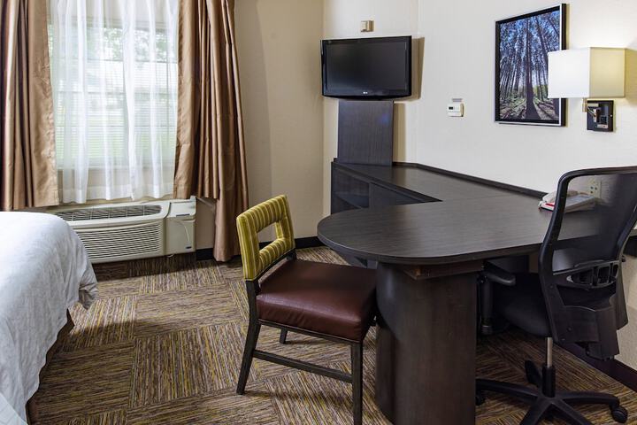 Room 30 of 43