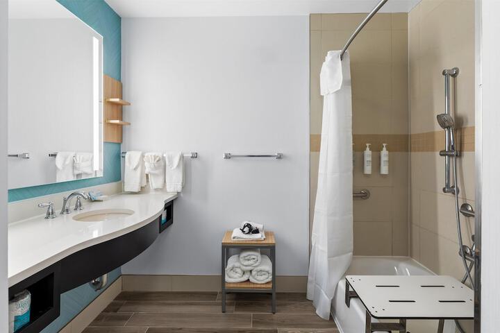 Hilton Garden Inn Auburn