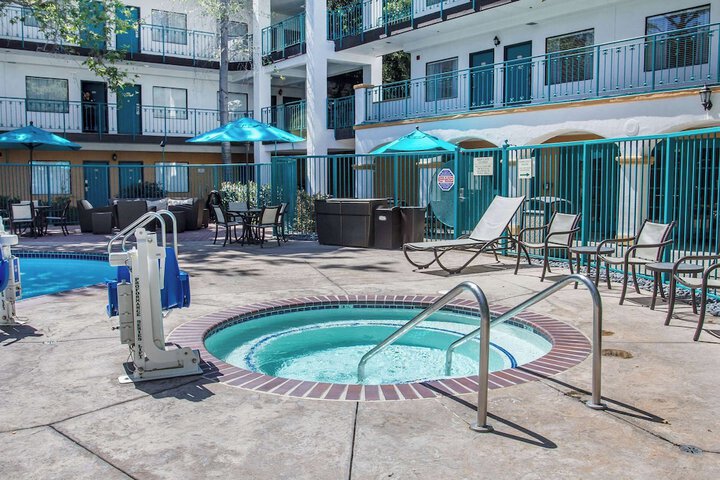 Pool 20 of 66