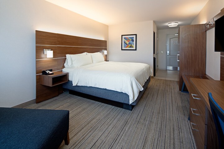Room 20 of 35