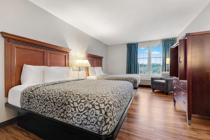 Days Inn by Wyndham Madisonville