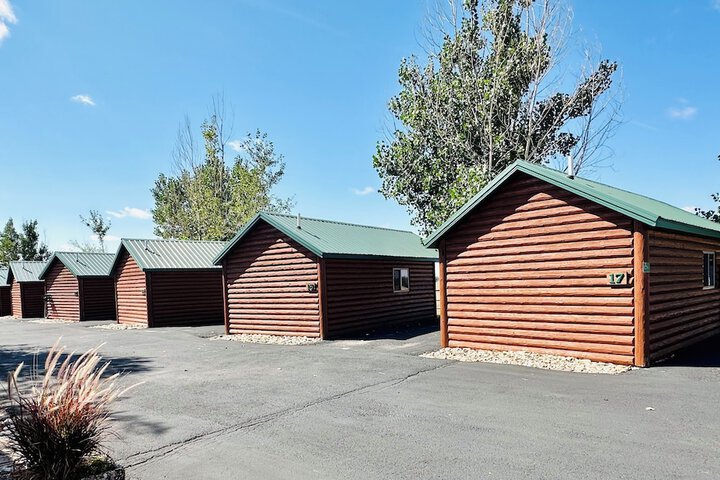 Badlands Frontier Cabins