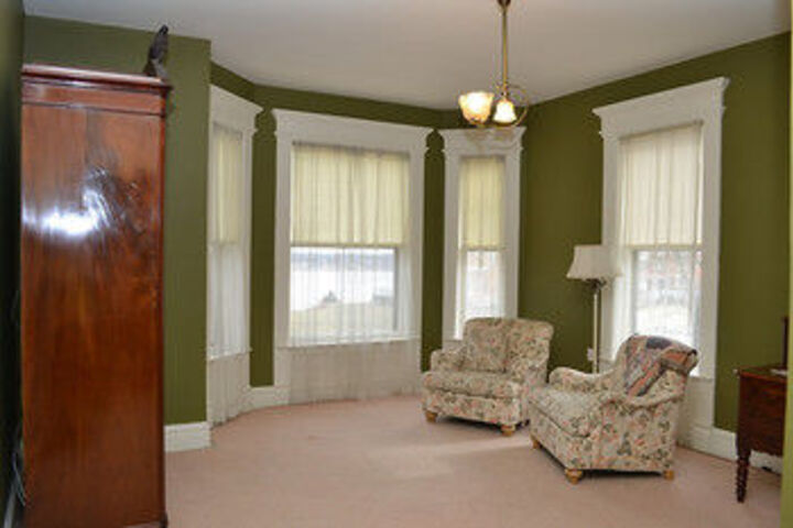 The Grand Anne Bed & Breakfast