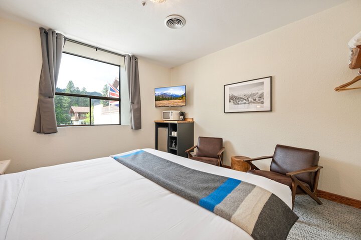 Room 17 of 115