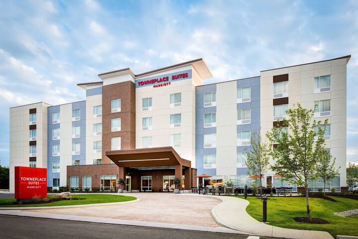 Hotel 2 of 35