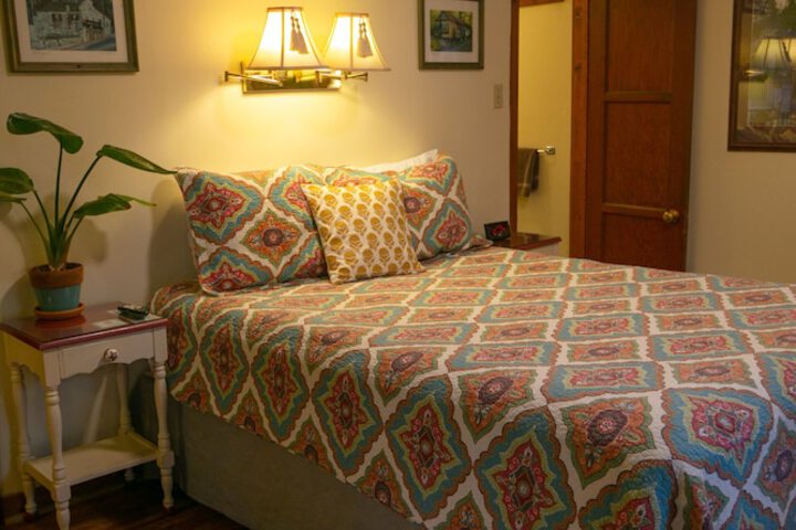 Room 75 of 236