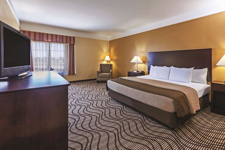 Room 33 of 54