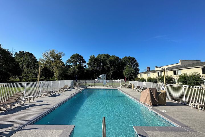 Pool 18 of 67