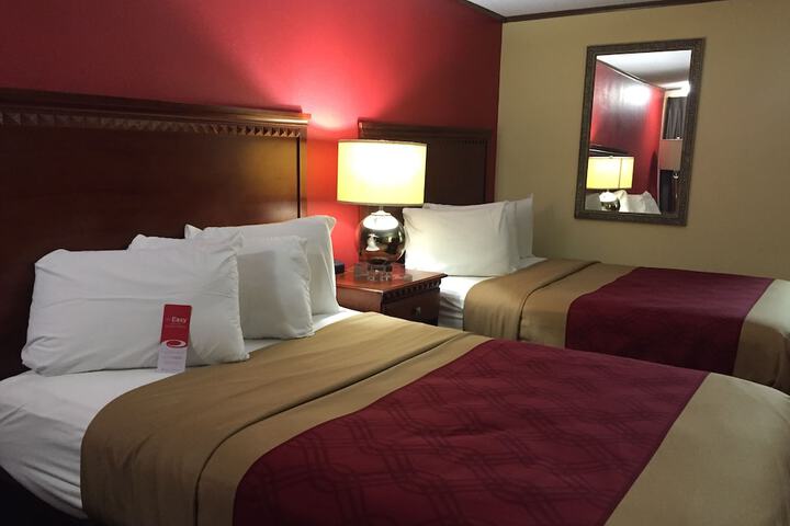 Econo Lodge Norwalk