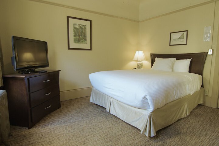 Room 38 of 51
