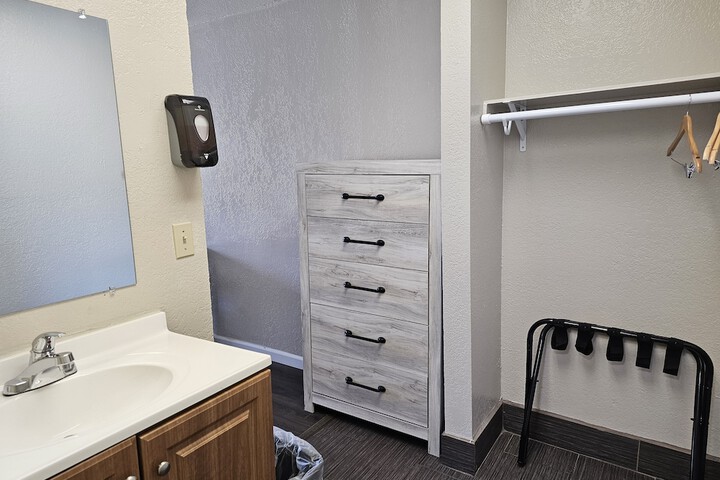 Room 26 of 28