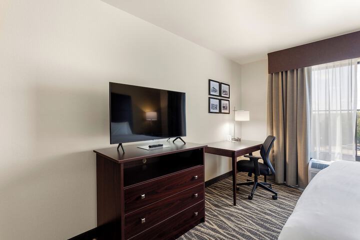 Room 13 of 78