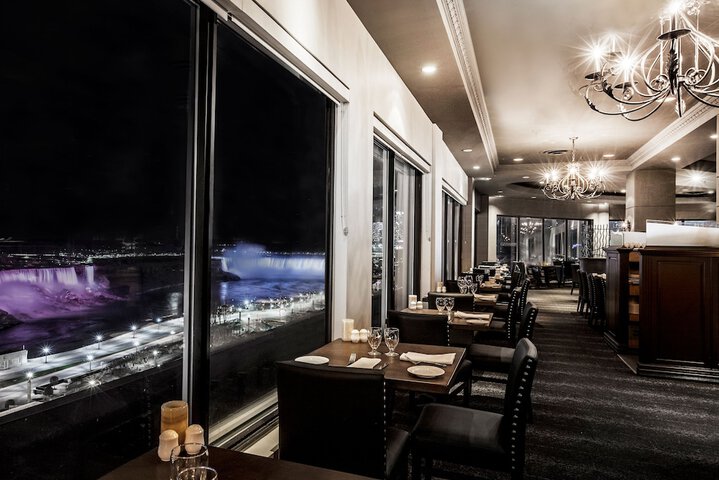 Dining 63 of 86