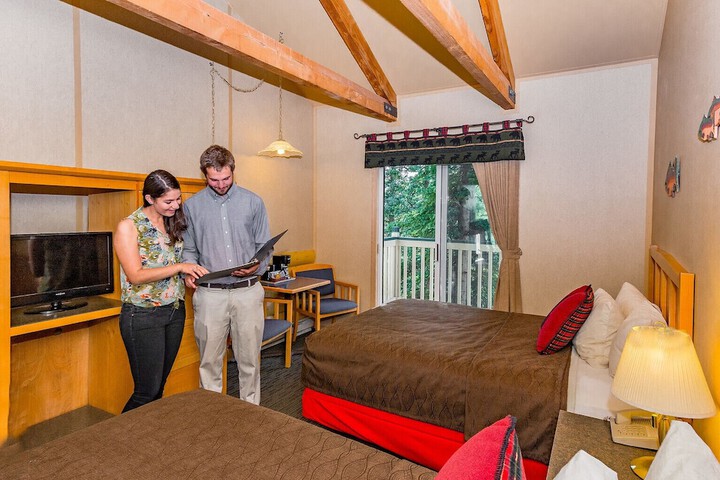 Denali Bluffs Hotel