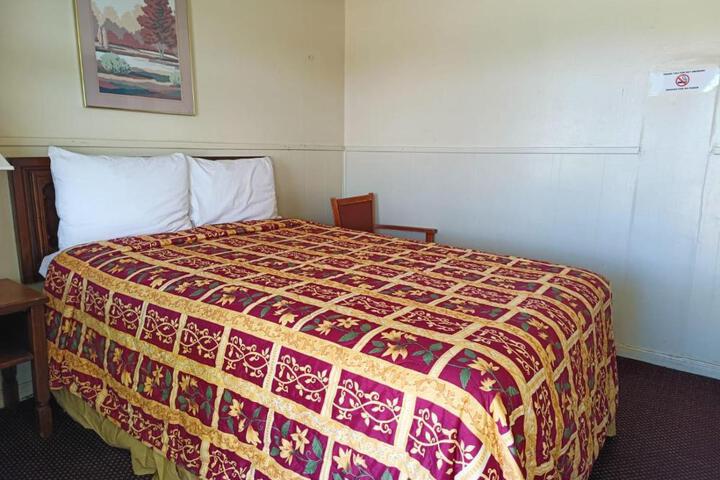 Triangle Motel by OYO Mexia Texas