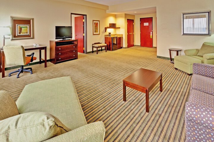 Room 29 of 77