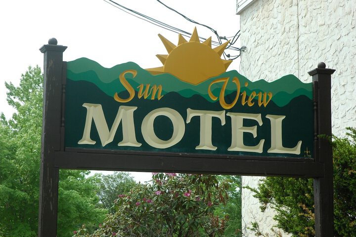 Hotel 8 of 51