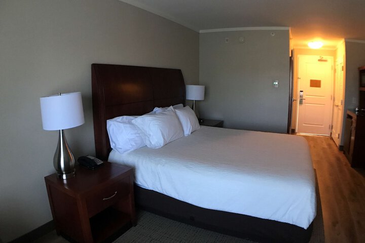 Room 49 of 85