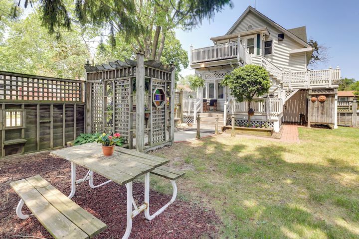 Charming Chesterton Home: w / Idyllic Location!