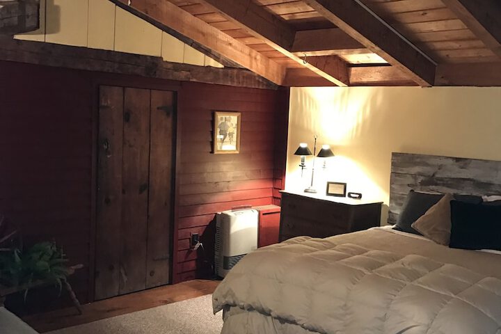 Room 17 of 19