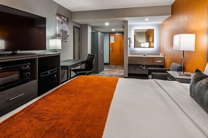 Room 7 of 23