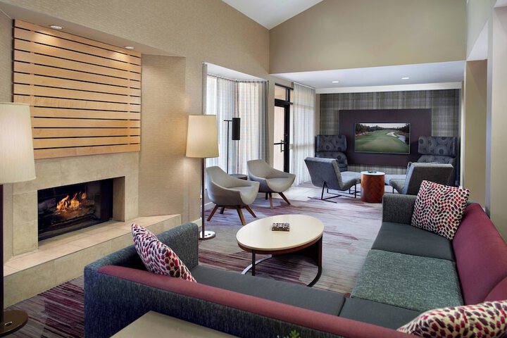 Courtyard by Marriott Fayetteville