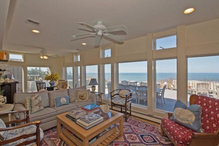 Beautiful Waterfront Colonial