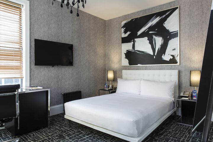 Room 22 of 43