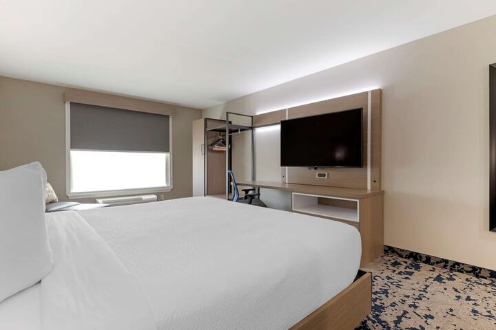 Room 34 of 45