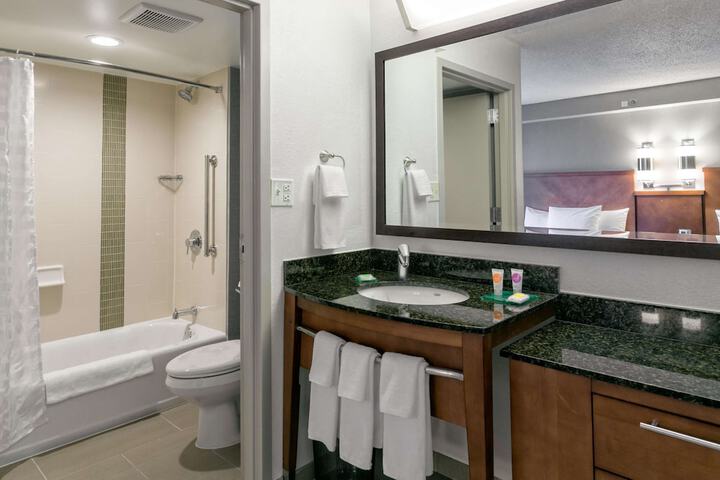 Room 15 of 49