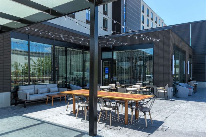 Hilton Garden Inn Madison Downtown