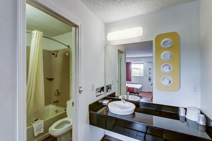 Motel 6 Berea KY