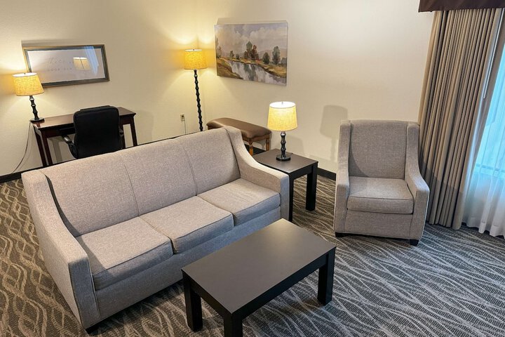 Room 15 of 19