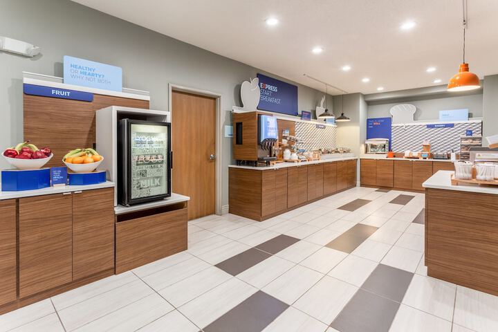 Holiday Inn Express & Suites OFallon / Shiloh by IHG